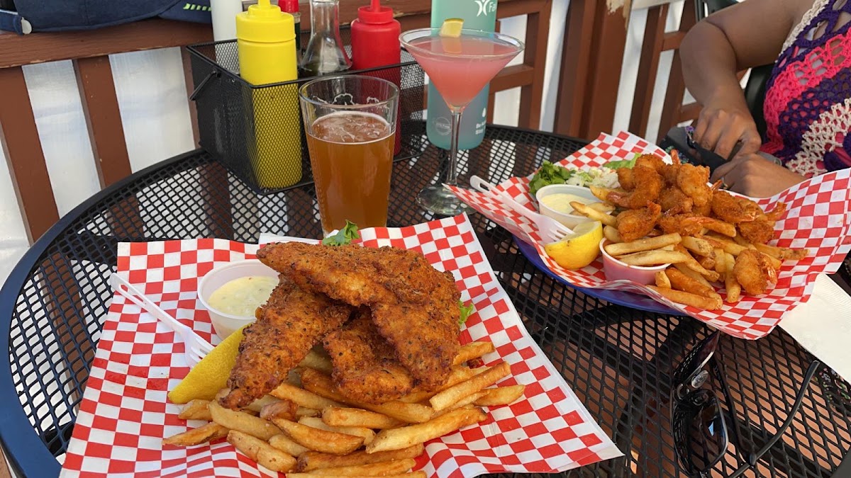 Pacific Inn Pub