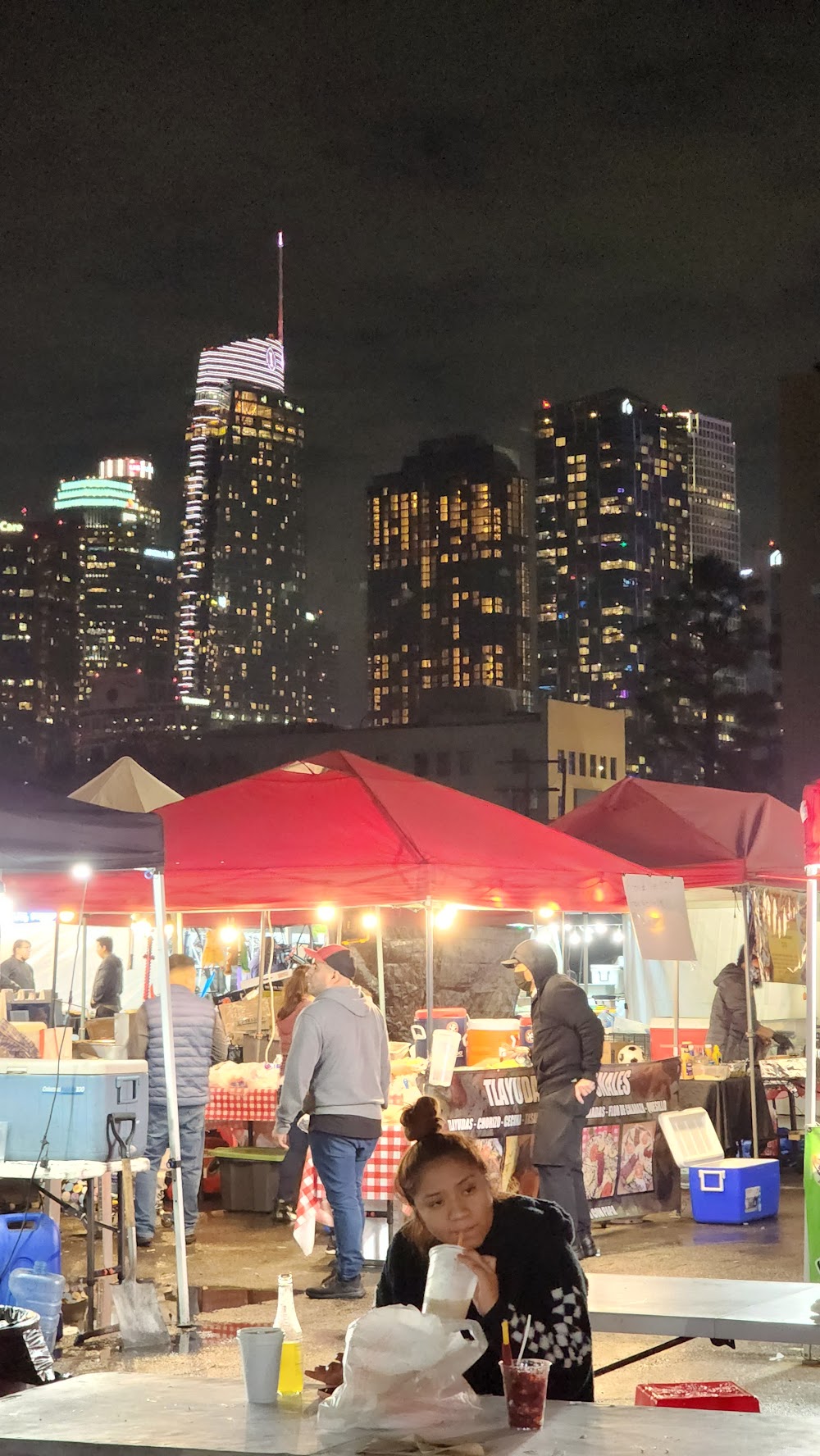 El Gato Night Market