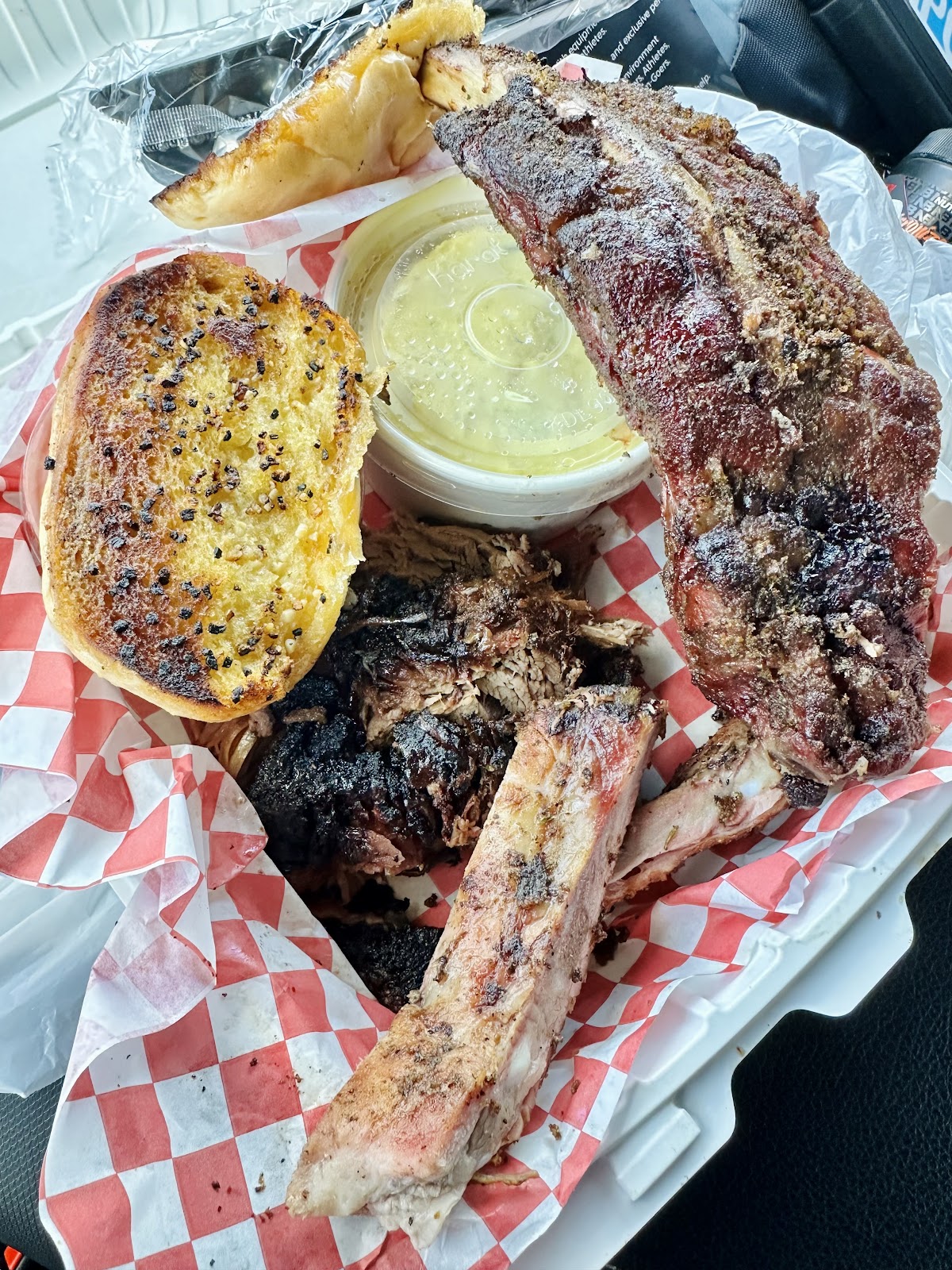 Salty's BBQ & Catering